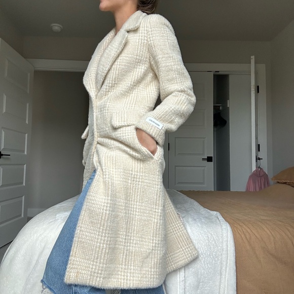 Cutie Calvin Klein Button Front Coat - Picture 3 of 3
